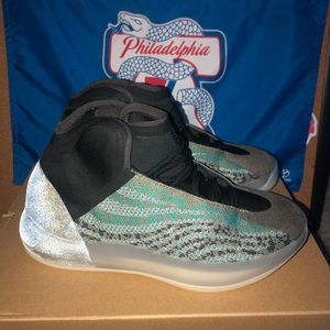 Deadstock yeezy QWNTM teal blue
